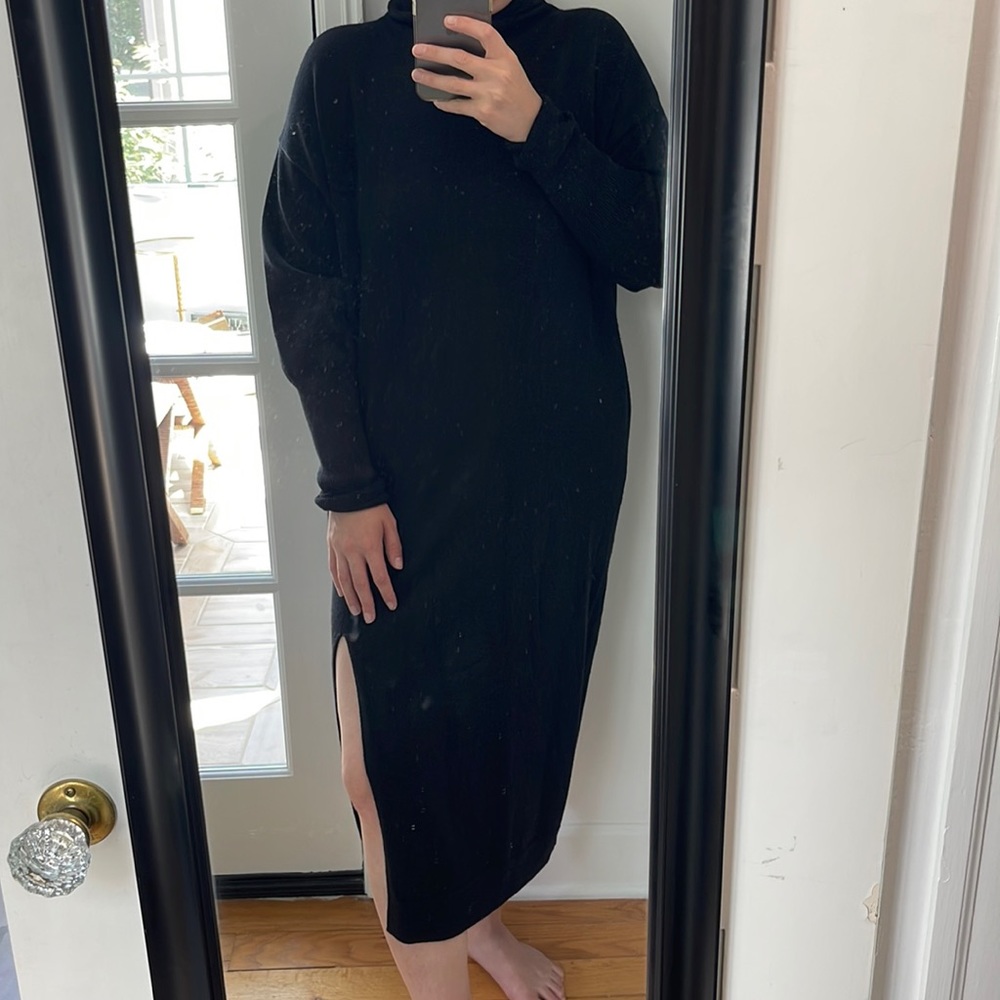 Aritzia Wilfred Black Knit Maxi Dress | M